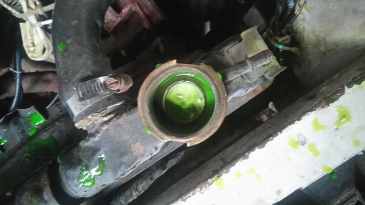 peogeot 305sr không có nhớt hộp số? peogeot 305sr không có nhớt hộp số?