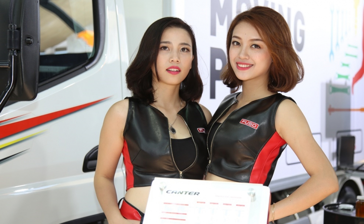 [VMS 2016] Người đẹp tại triển lãm Vietnam Motor Show 2016