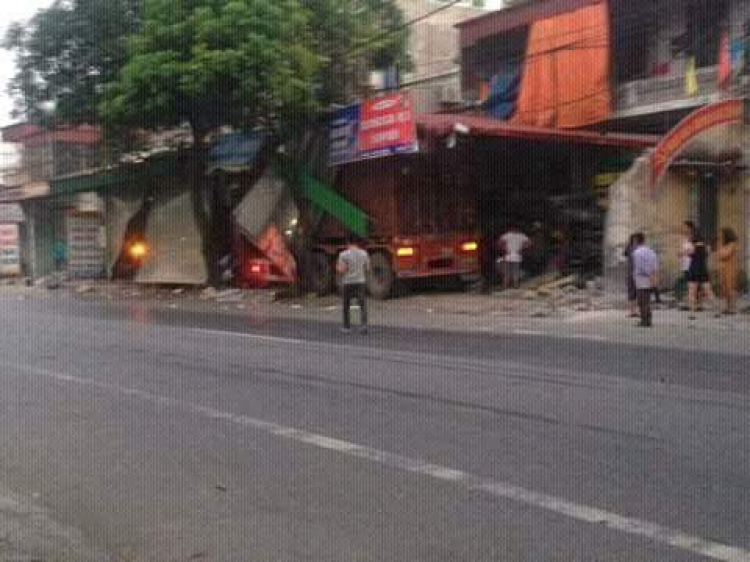 Bãi giữ xe Cont kiểu mới!