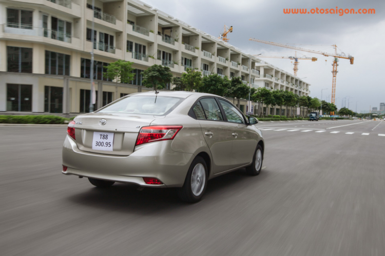 Đánh giá nhanh Toyota Vios E CVT 2016