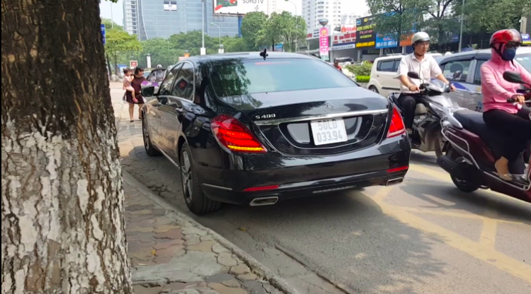 Các Bác nghĩ sao về anh tài xế này ?
