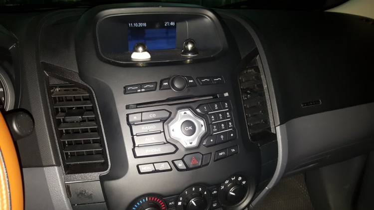 Các giải pháp hay & dở để kết nối Ipod/Iphone/PMP với đầu CD zin cho các xe.