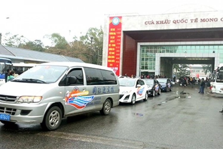 Mở cho du khách Trung Quốc tự lái ô tô sang Việt Nam chơi