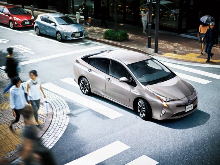 Toyota triệu hồi 340.000 chiếc Prius vì lỗi phanh tay