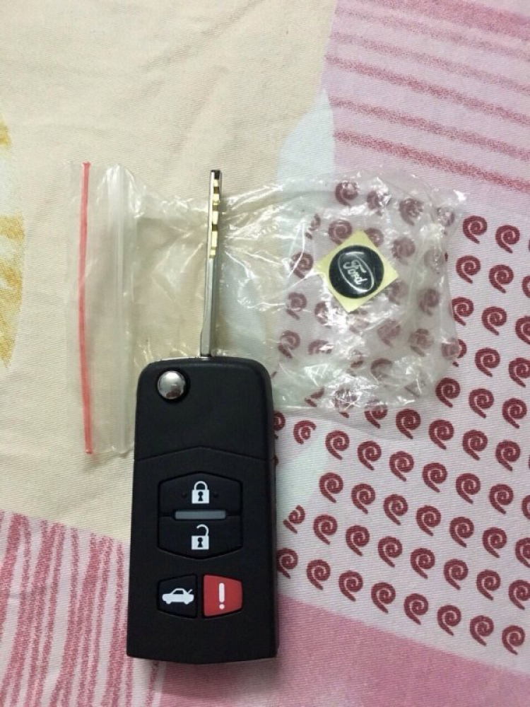 giá REmote và chìa khoá xe ESCAPE 2009 giá REmote và chìa khoá xe ESCAPE 2009