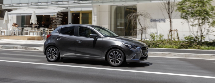 Mazda2 2017 trình làng: vô lăng mới, trang bị thêm G-Vectoring Control