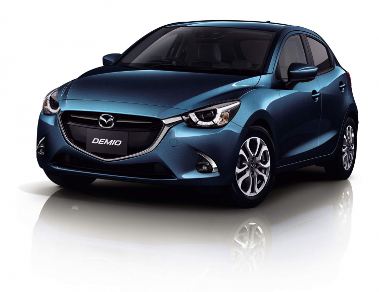 Mazda2 2017 trình làng: vô lăng mới, trang bị thêm G-Vectoring Control