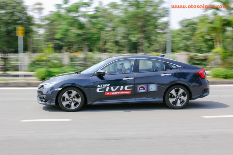 Honda Civic 2017 1.5 Turbo:  những cảm nhận đầu tiên