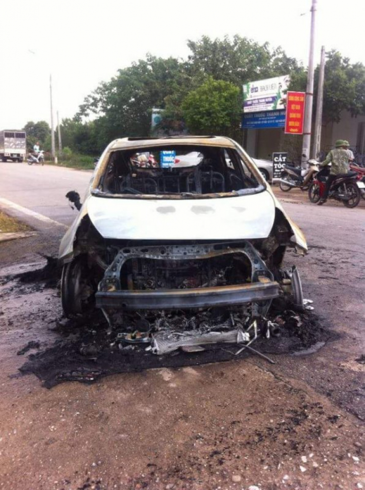 Nên mua Cruze 1.8ltz 2016 hay Elantra 1.6AT 2016 Nên mua Cruze 1.8ltz 2016 hay Elantra 1.6AT 2016