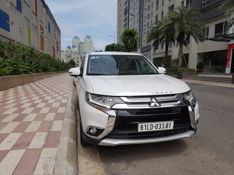 Đánh giá nhanh Mitsubishi Outlander 2016 tại Việt Nam