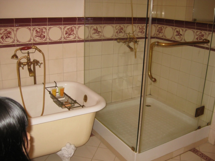 Khách sạn DuParc Dalat có ổn không các bác?