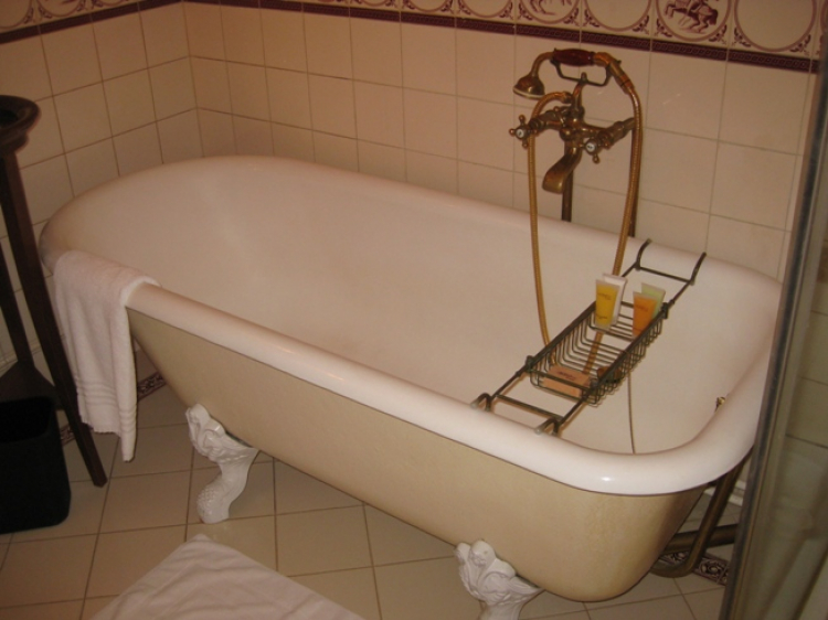 Khách sạn DuParc Dalat có ổn không các bác?