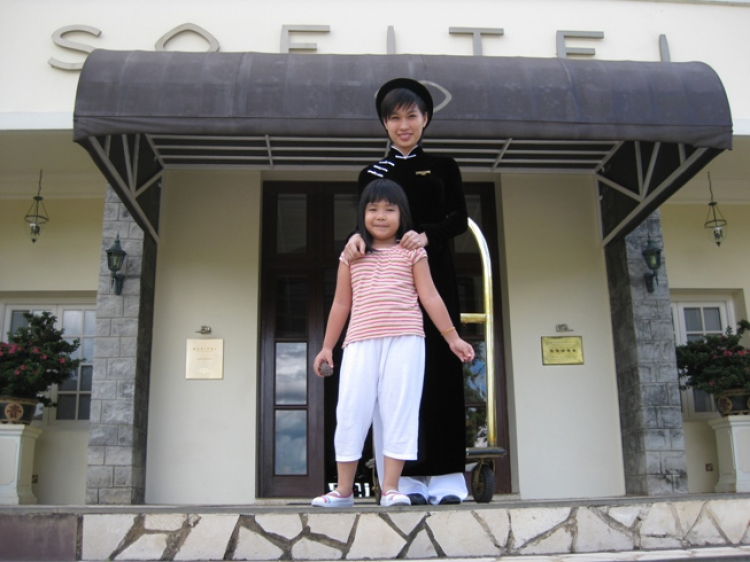 Khách sạn DuParc Dalat có ổn không các bác?