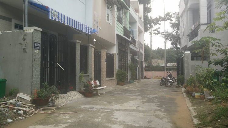 Đất quận 9, dành cho anh nào chán, muốn thoát hàng, hay thanh lý Đất quận 9, dành cho anh nào chán, muốn thoát hàng, hay thanh lý