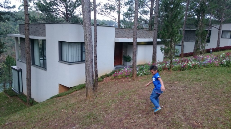 Khách sạn DuParc Dalat có ổn không các bác?