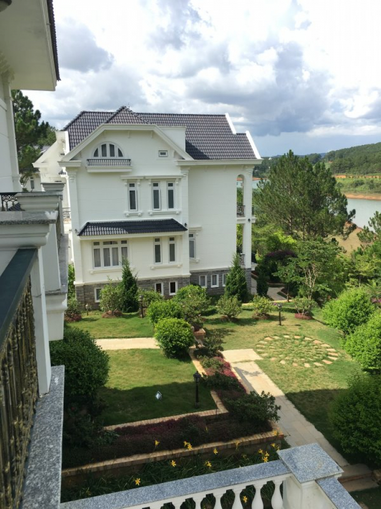 Khách sạn DuParc Dalat có ổn không các bác? Khách sạn DuParc Dalat có ổn không các bác?