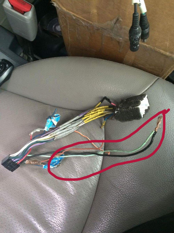 Thanh lý đồ xe Mitsubishi Thanh lý đồ xe Mitsubishi