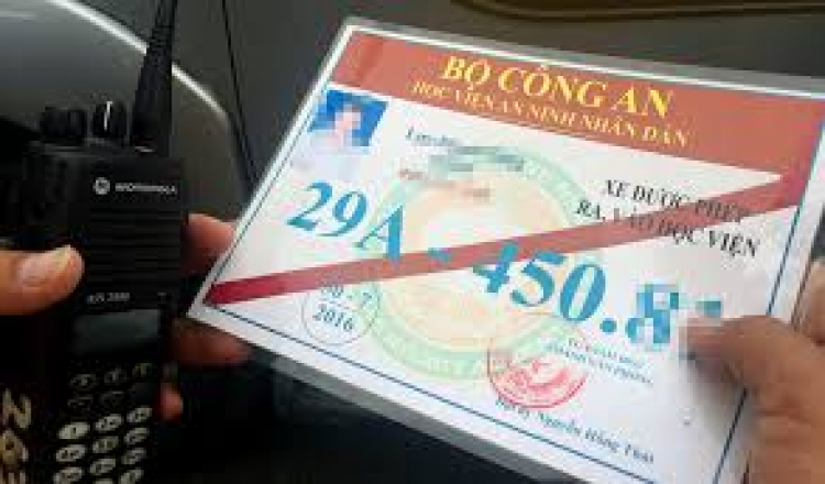 Nên để gì và không nên để gì trên táp lô ? Nên để gì và không nên để gì trên táp lô ?