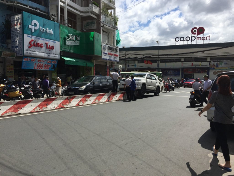 Anh đẹp trai nhưng anh quá vô duyên, thế nên gấu nó giận ! Anh đẹp trai nhưng anh quá vô duyên, thế nên gấu nó giận !