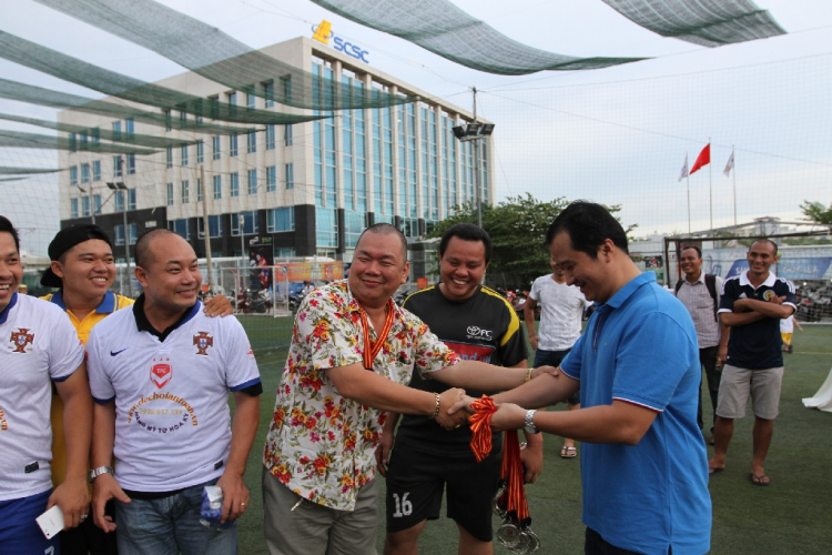 Chúc mừng chi hội SFC vô địch giải OS Futsal Champions League 2014