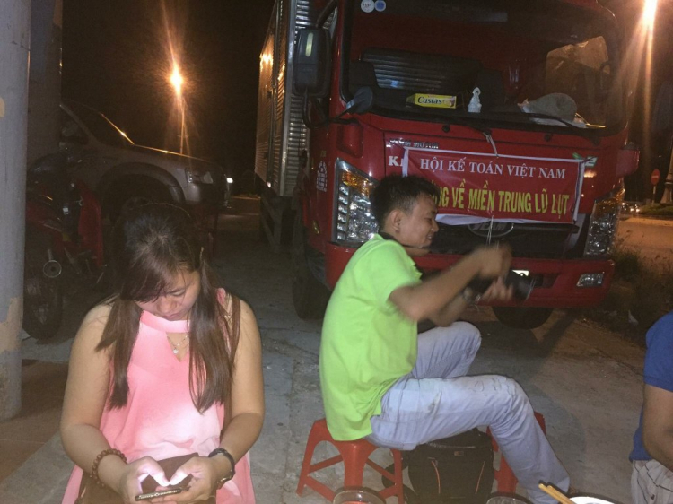 Em cần xe đi làm từ thiện ! Em cần xe đi làm từ thiện !