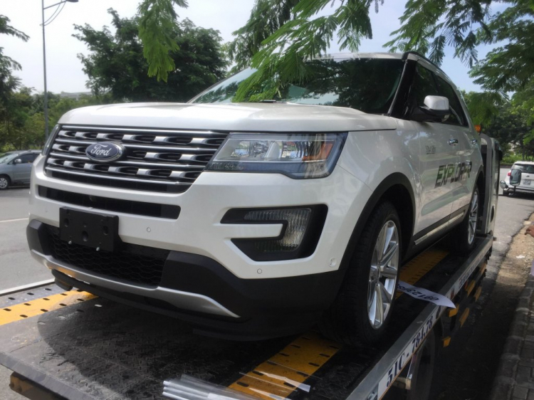 Hình ảnh thực tế Ford Explorer, SUV đình đám đã có mặt tại thị trường Việt Nam....