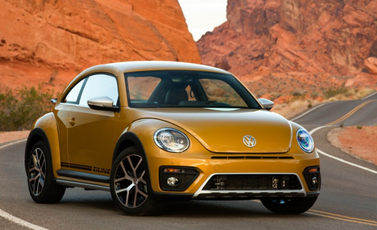 [VIMS 2016] Đây có phải là Volkswagen Beetle Dune được trưng bày ở Việt Nam?