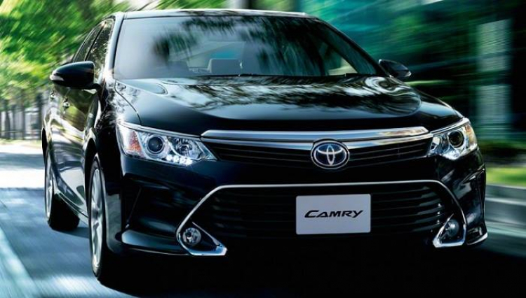 Tặng suất mua Toyota Camry giá tốt cho bác nào có nhu cầu