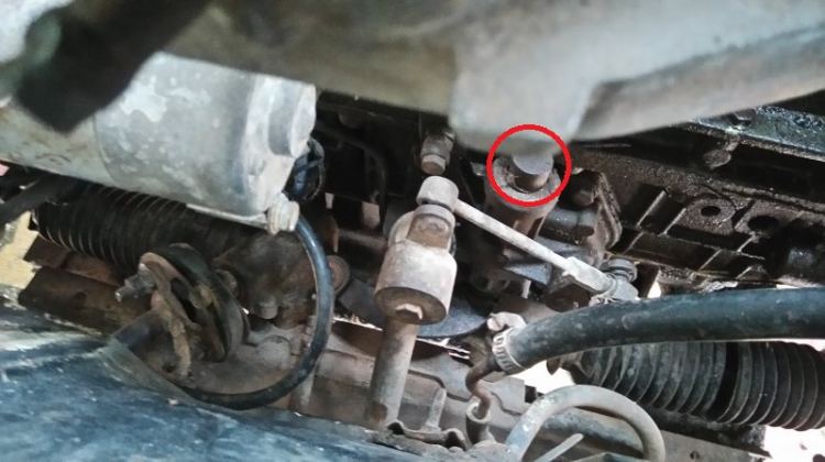 Peugeot 305 trả số bị kêu rột rột! Peugeot 305 trả số bị kêu rột rột!