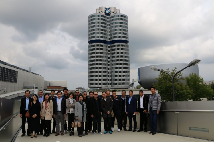 BMW ký sự tập 2 : Nhận xe Series G12 tại BMW Welt và 1000 km tại Đức cùng Series 7
