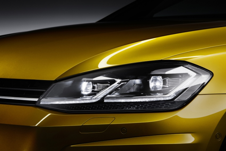 Volkswagen Golf facelift làm mới hoàn toàn