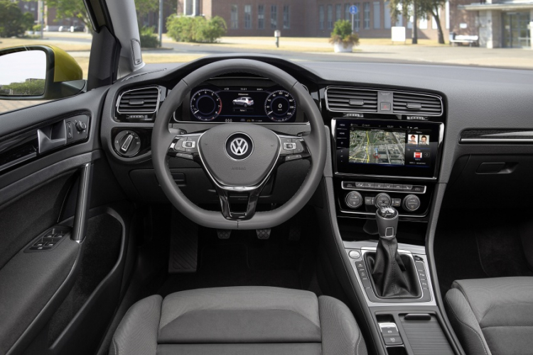 Volkswagen Golf facelift làm mới hoàn toàn