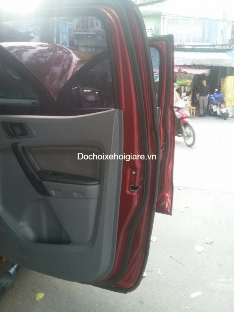 Chống ồn cho xe. Cách âm nóc, Cách âm cánh, Cách âm sàn, Cách âm hốc lốp, Cách âm nắp Capo, Sơn gầm Chống ồn cho xe. Cách âm nóc, Cách âm cánh, Cách âm sàn, Cách âm hốc lốp, Cách âm nắp Capo, Sơn gầm