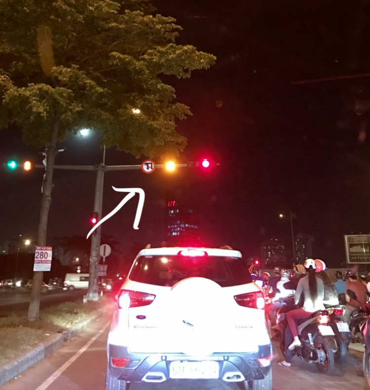 Tôi muốn kiện CSGT có được không ?