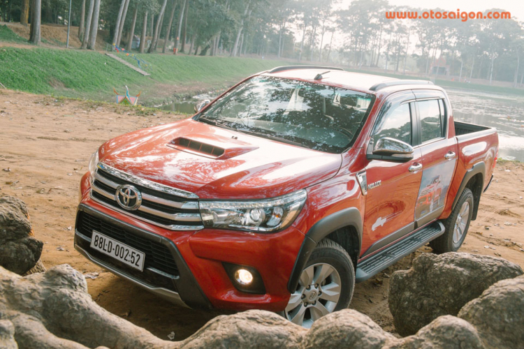 Cùng Hai Lúa "Hilux" ngao du  đất Phương Nam