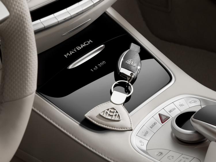 Mercedes-Maybach S650 Cabriolet 2017 - Không những sang mà còn hiếm