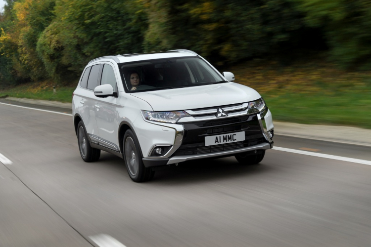 Mitsubishi Outlander 2017 thêm phiên bản động cơ dầu