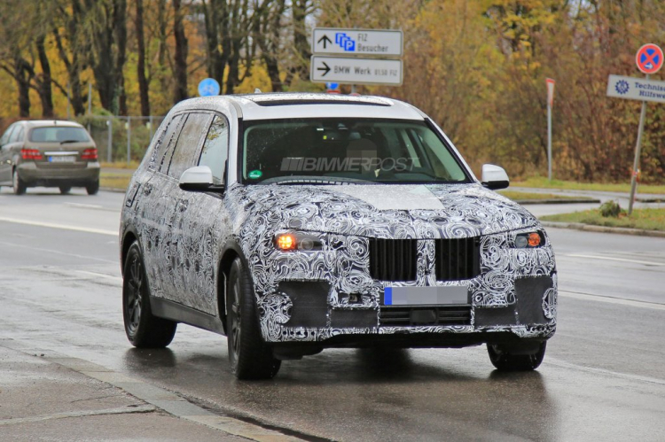 BMW X7 lộ diện mẫu chạy thử