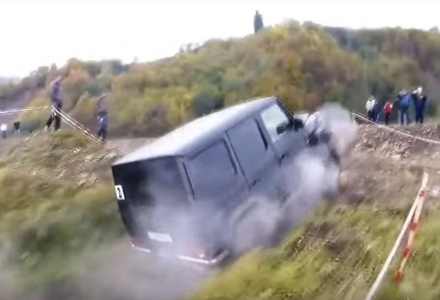 mercedes-benz-g-class-gets-trashed-in-savage-ukrainian-offroading-session-113127_1.jpg