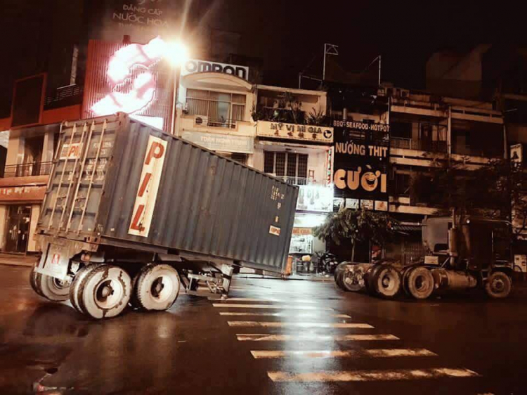 Đã cắt đuôi
