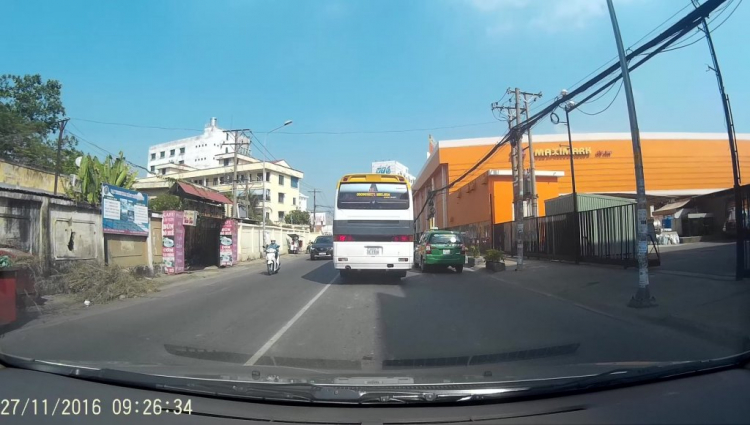 Út Tịch rẻ trái ra Cộng Hòa