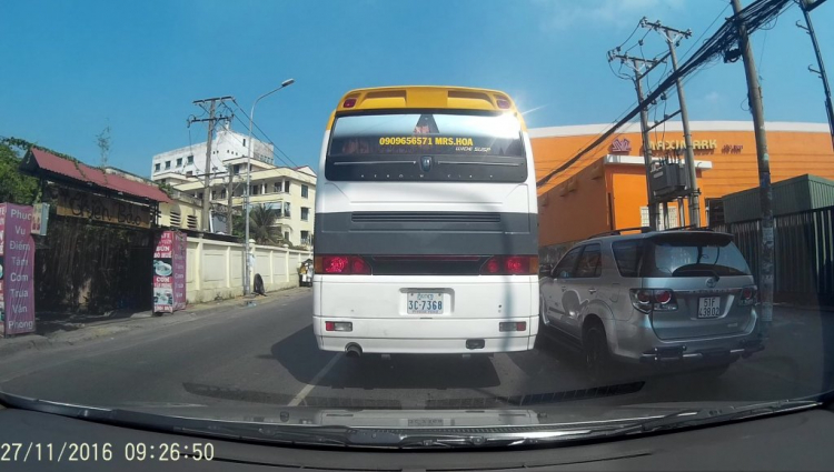 Út Tịch rẻ trái ra Cộng Hòa