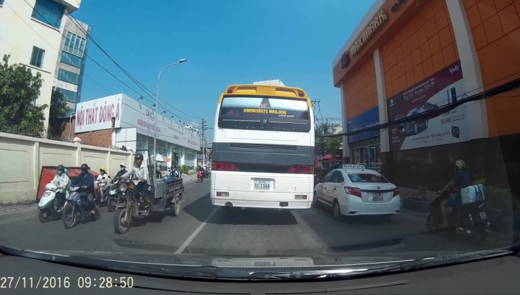 Út Tịch rẻ trái ra Cộng Hòa