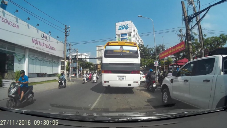 Út Tịch rẻ trái ra Cộng Hòa