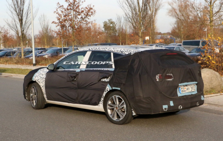 Hyundai-i30-Wagon-spy-9.jpg