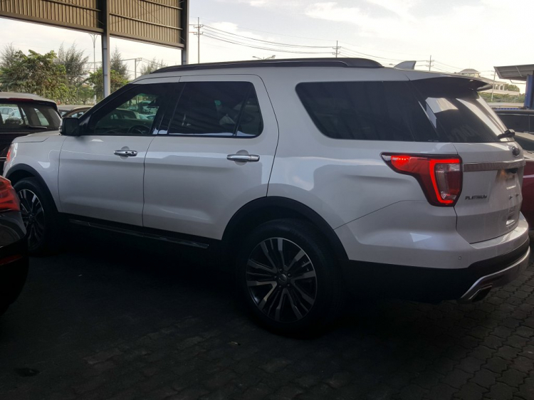 Ký sự Ford SUV ngày 1: Trải nghiệm Explorer Ecoboost 3.5 Ký sự Ford SUV ngày 1: Trải nghiệm Explorer Ecoboost 3.5