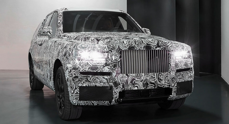 SUV siêu sang Rolls-Royce Cullinan lần đầu xuất hiện