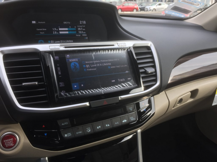 Honda Accord: Tìm chất thể thao trên xe hạng D Honda Accord: Tìm chất thể thao trên xe hạng D