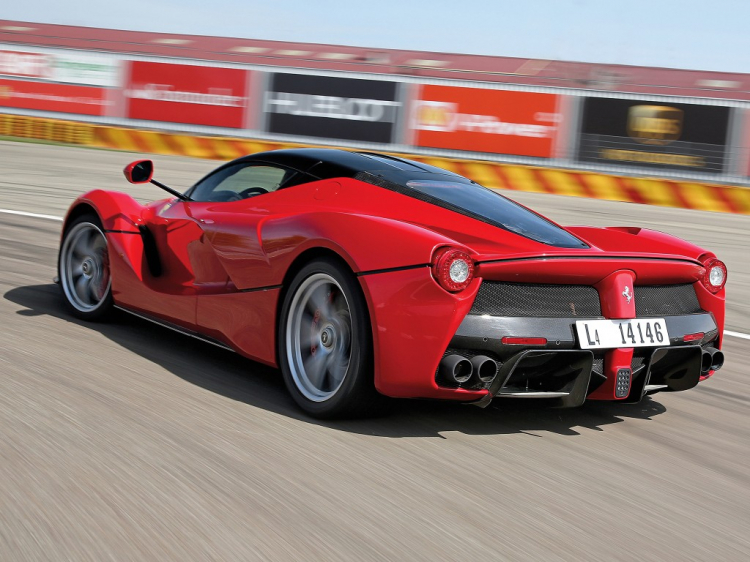 Chiếc Ferrari LaFerrari thứ 500 có giá kỷ lục 7 triệu đô