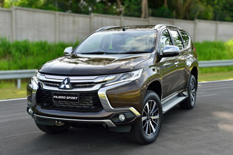 Mitsubishi Pajero Sport hoàn toàn mới có giá từ 1,4 tỷ đồng tại Việt Nam